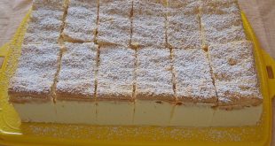 Zitronen Mascarpone-Schnitten mit Staubzucker bestäubt aufgeschnitten