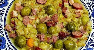 Rosenkohleintopf Rezept mit Hackfleischbällchen und Schmand